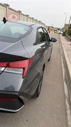 هیۆندای ئەلەنترا